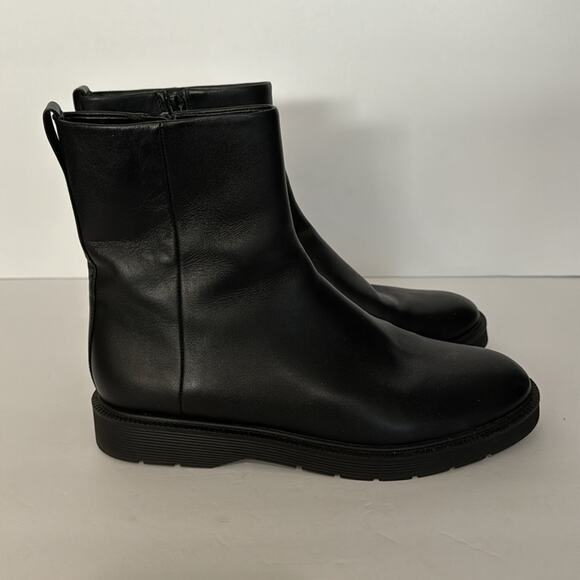Vince Women’s Leather Black Boots Size 7 Water Resistant - Picture 3 of 7